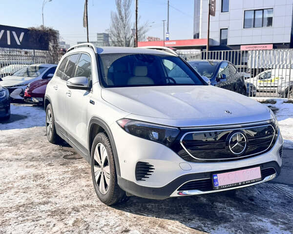 Сірий Мерседес EQB, об'ємом двигуна 0 л та пробігом 14 тис. км за 29500 $, фото 1 на Automoto.ua