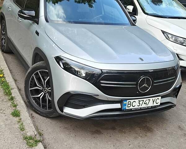 Серый Мерседес EQB, объемом двигателя 0 л и пробегом 209 тыс. км за 27900 $, фото 1 на Automoto.ua