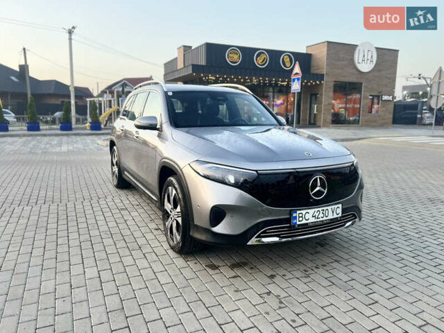 Сірий Мерседес EQB, об'ємом двигуна 0 л та пробігом 18 тис. км за 37000 $, фото 1 на Automoto.ua