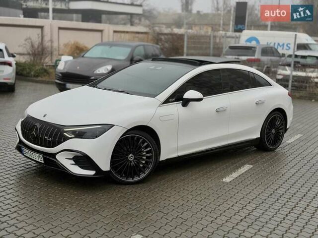 Белый Мерседес EQE, объемом двигателя 0 л и пробегом 32 тыс. км за 47900 $, фото 1 на Automoto.ua