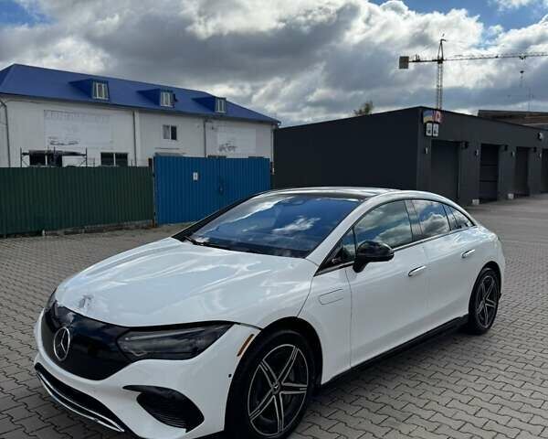 Белый Мерседес EQE, объемом двигателя 0 л и пробегом 3 тыс. км за 49999 $, фото 1 на Automoto.ua