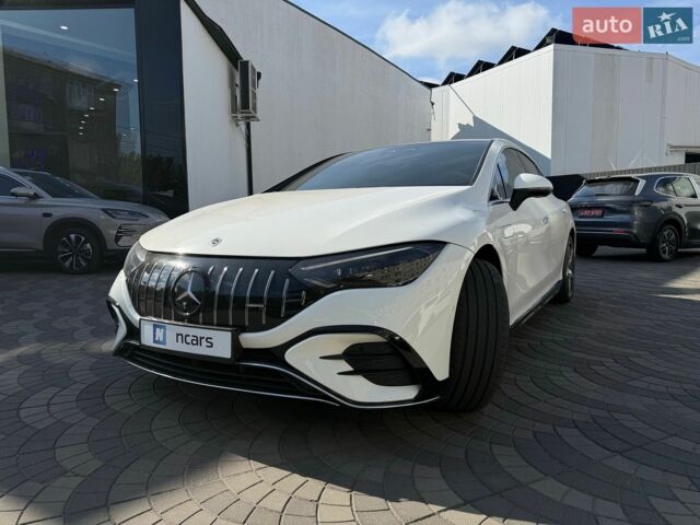 Білий Мерседес EQE, об'ємом двигуна 0 л та пробігом 32 тис. км за 47500 $, фото 1 на Automoto.ua