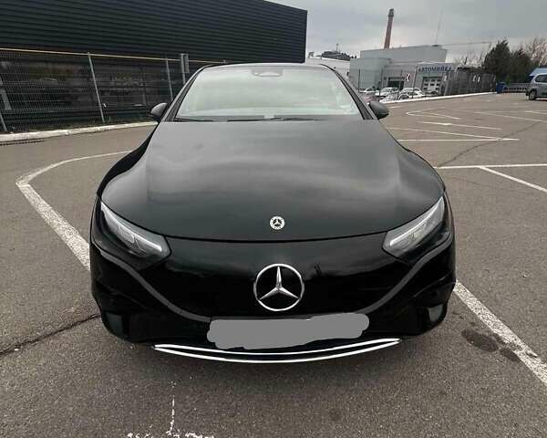 Чорний Мерседес EQE, об'ємом двигуна 0 л та пробігом 288 тис. км за 27450 $, фото 1 на Automoto.ua