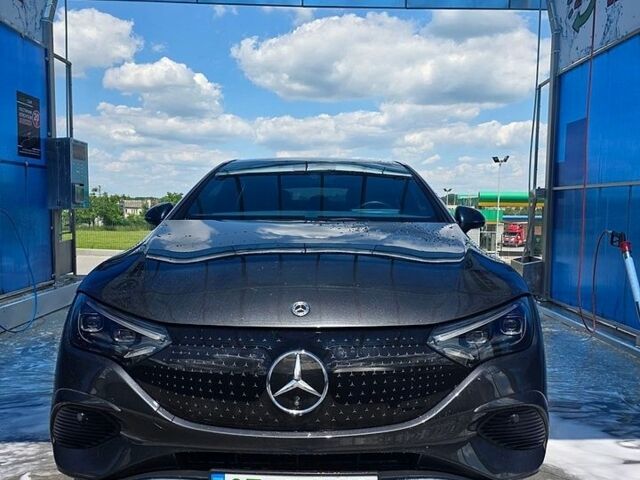 Чорний Мерседес EQE, об'ємом двигуна 0 л та пробігом 6 тис. км за 47999 $, фото 1 на Automoto.ua