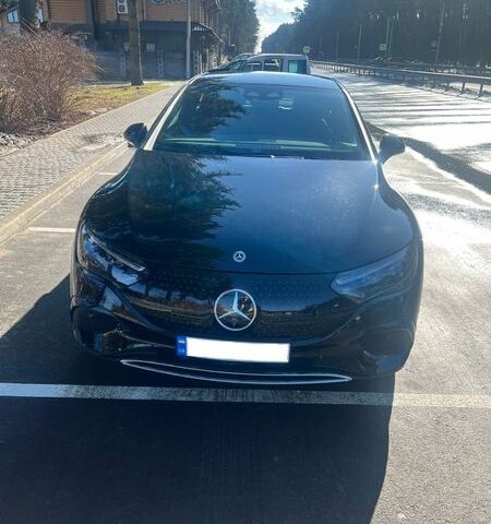 Чорний Мерседес EQE, об'ємом двигуна 0 л та пробігом 10 тис. км за 55000 $, фото 1 на Automoto.ua