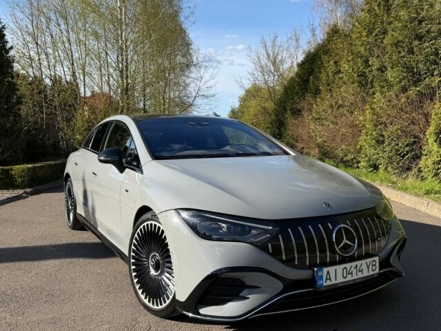 Сірий Мерседес EQE, об'ємом двигуна 0 л та пробігом 50 тис. км за 62900 $, фото 1 на Automoto.ua
