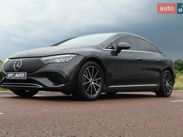 Серый Мерседес EQE, объемом двигателя 0 л и пробегом 30 тыс. км за 43800 $, фото 1 на Automoto.ua