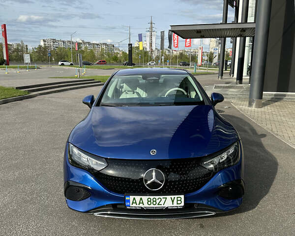 Синий Мерседес EQE, объемом двигателя 0 л и пробегом 21 тыс. км за 45000 $, фото 1 на Automoto.ua