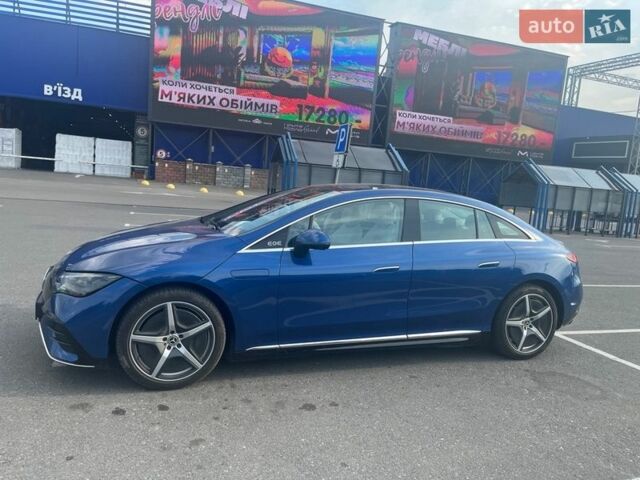 Синий Мерседес EQE, объемом двигателя 0 л и пробегом 8 тыс. км за 49500 $, фото 1 на Automoto.ua