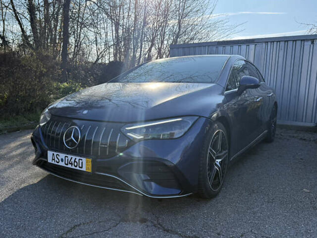 Синий Мерседес EQE, объемом двигателя 0 л и пробегом 21 тыс. км за 66000 $, фото 1 на Automoto.ua