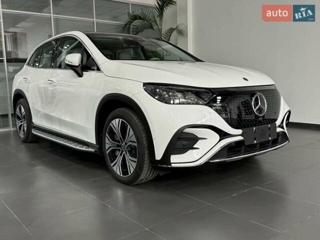 Белый Мерседес EQE SUV, объемом двигателя 0 л и пробегом 1 тыс. км за 53000 $, фото 1 на Automoto.ua