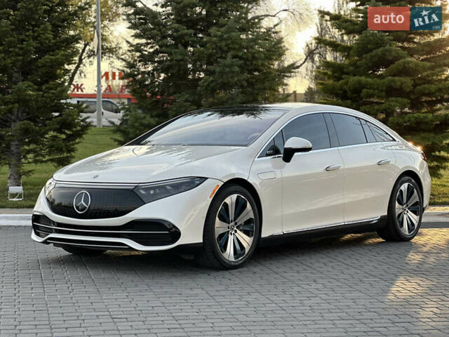 Белый Мерседес EQS, объемом двигателя 0 л и пробегом 35 тыс. км за 54000 $, фото 1 на Automoto.ua