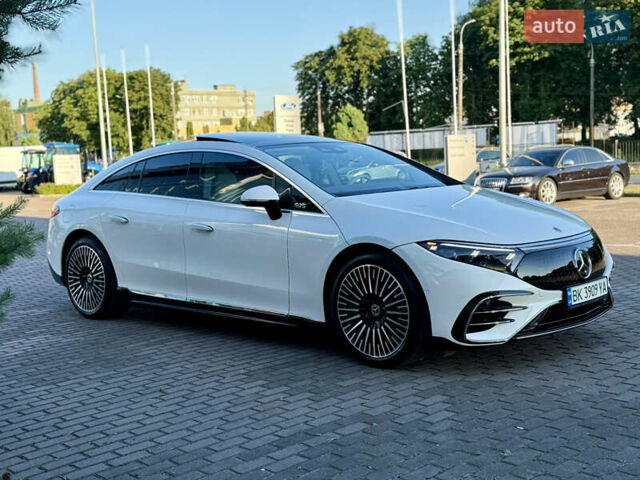 Белый Мерседес EQS, объемом двигателя 0 л и пробегом 19 тыс. км за 67000 $, фото 1 на Automoto.ua