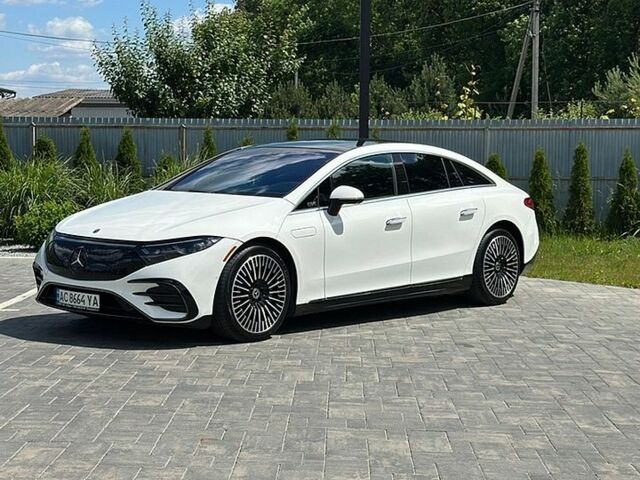 Білий Мерседес EQS, об'ємом двигуна 0 л та пробігом 70 тис. км за 51500 $, фото 1 на Automoto.ua