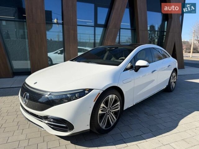 Белый Мерседес EQS, объемом двигателя 0 л и пробегом 168 тыс. км за 36900 $, фото 1 на Automoto.ua