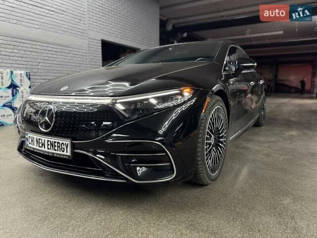 Черный Мерседес EQS, объемом двигателя 0 л и пробегом 32 тыс. км за 62500 $, фото 1 на Automoto.ua