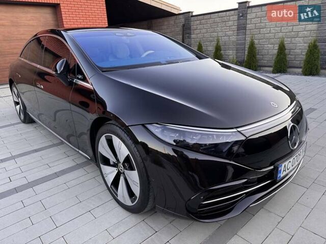 Черный Мерседес EQS, объемом двигателя 0 л и пробегом 50 тыс. км за 75000 $, фото 1 на Automoto.ua