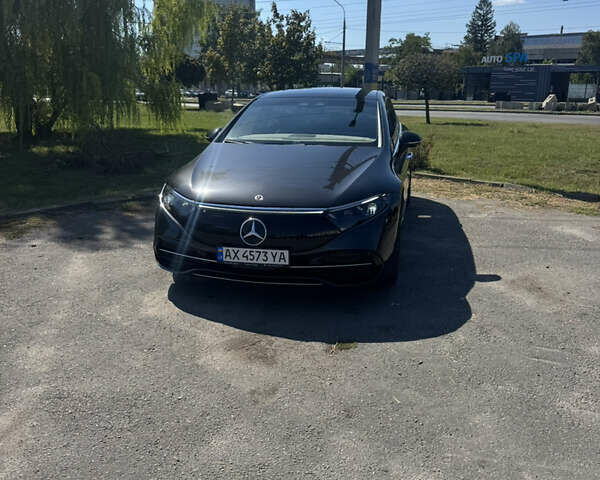 Серый Мерседес EQS, объемом двигателя 0 л и пробегом 28 тыс. км за 49100 $, фото 1 на Automoto.ua
