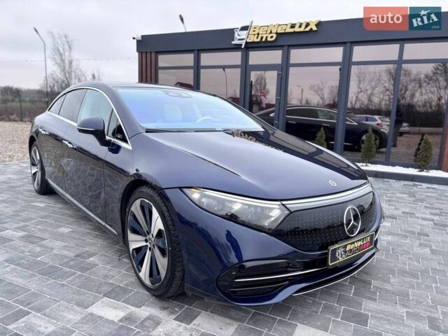 Синий Мерседес EQS, объемом двигателя 0 л и пробегом 60 тыс. км за 39999 $, фото 1 на Automoto.ua