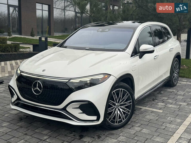 Білий Мерседес EQS SUV, об'ємом двигуна 0 л та пробігом 54 тис. км за 69000 $, фото 1 на Automoto.ua