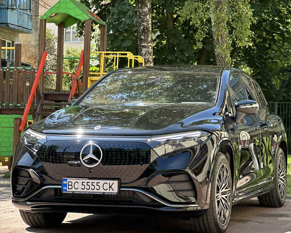 Черный Мерседес EQS SUV, объемом двигателя 0 л и пробегом 70 тыс. км за 81000 $, фото 1 на Automoto.ua