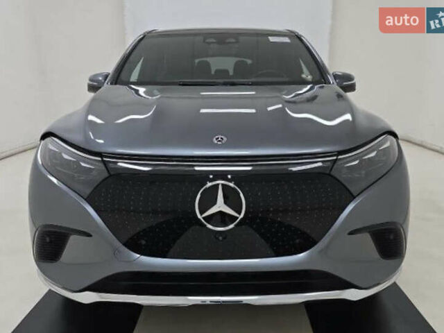 Серый Мерседес EQS SUV, объемом двигателя 0 л и пробегом 17 тыс. км за 62500 $, фото 1 на Automoto.ua