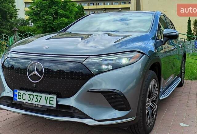 Серый Мерседес EQS SUV, объемом двигателя 0 л и пробегом 19 тыс. км за 59000 $, фото 1 на Automoto.ua
