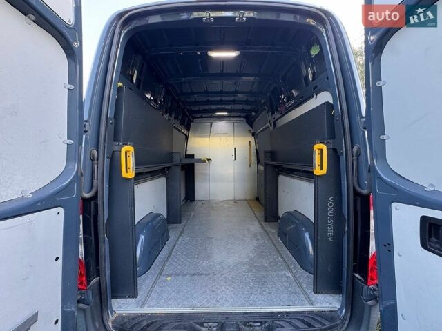 Серый Мерседес eSprinter, объемом двигателя 0 л и пробегом 50 тыс. км за 17000 $, фото 1 на Automoto.ua