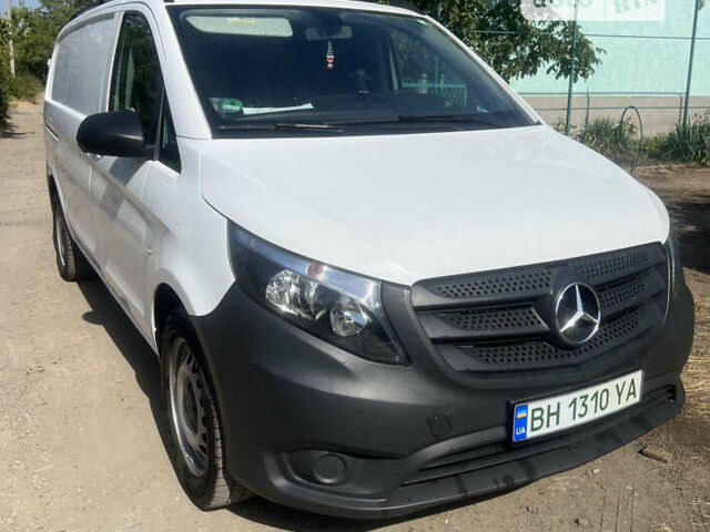 Белый Мерседес eVito, объемом двигателя 0 л и пробегом 5 тыс. км за 17950 $, фото 1 на Automoto.ua