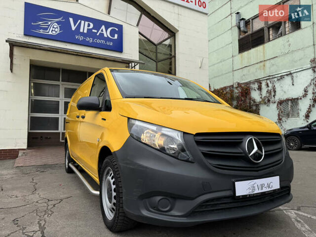Жовтий Мерседес eVito, об'ємом двигуна 0 л та пробігом 77 тис. км за 16300 $, фото 1 на Automoto.ua