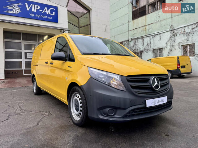 Желтый Мерседес eVito, объемом двигателя 0 л и пробегом 95 тыс. км за 18999 $, фото 1 на Automoto.ua