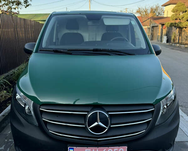 Зеленый Мерседес eVito, объемом двигателя 0 л и пробегом 17 тыс. км за 32800 $, фото 1 на Automoto.ua