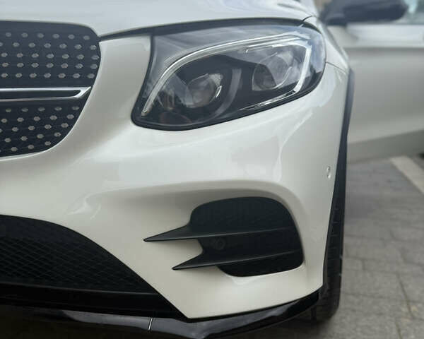 Білий Мерседес GLC-Class Coupe, об'ємом двигуна 2.2 л та пробігом 175 тис. км за 39500 $, фото 1 на Automoto.ua