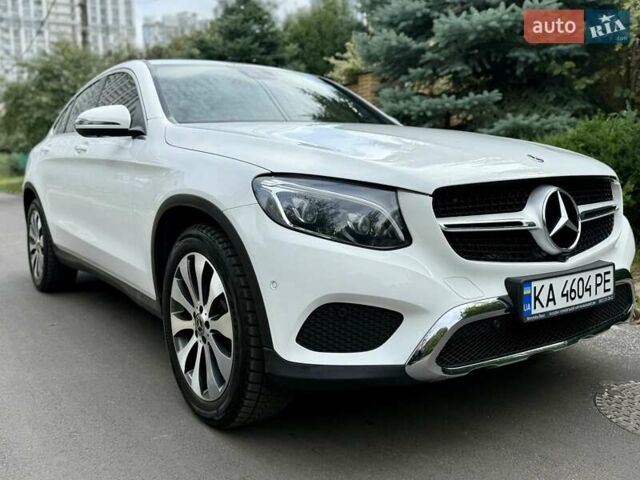 Белый Мерседес GLC-Class Coupe, объемом двигателя 2.14 л и пробегом 91 тыс. км за 39000 $, фото 1 на Automoto.ua
