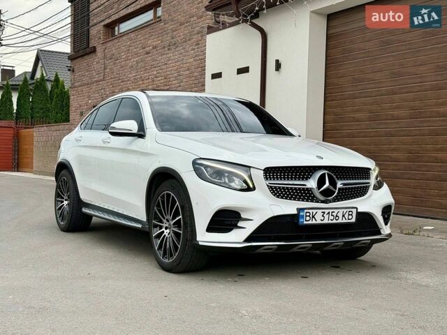 Білий Мерседес GLC-Class Coupe, об'ємом двигуна 2.14 л та пробігом 144 тис. км за 37800 $, фото 1 на Automoto.ua