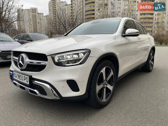 Белый Мерседес GLC-Class Coupe, объемом двигателя 1.95 л и пробегом 85 тыс. км за 45900 $, фото 1 на Automoto.ua
