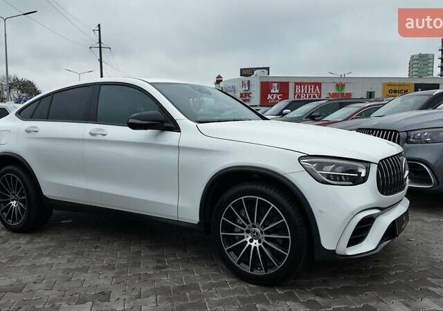 Білий Мерседес GLC-Class Coupe, об'ємом двигуна 1.99 л та пробігом 133 тис. км за 44900 $, фото 1 на Automoto.ua