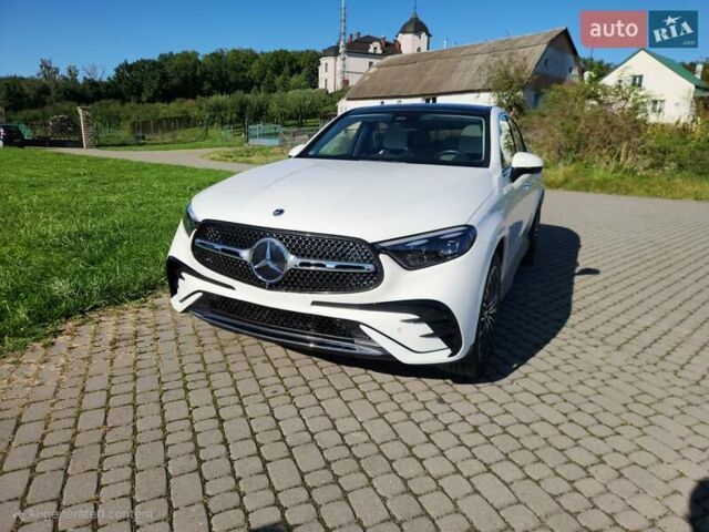 Белый Мерседес GLC-Class Coupe, объемом двигателя 1.99 л и пробегом 13 тыс. км за 93000 $, фото 1 на Automoto.ua