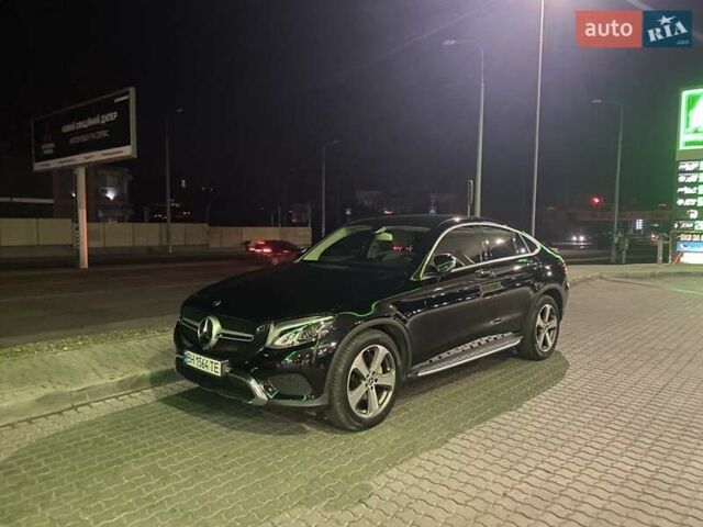 Чорний Мерседес GLC-Class Coupe, об'ємом двигуна 1.99 л та пробігом 140 тис. км за 39500 $, фото 1 на Automoto.ua