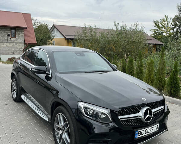 Чорний Мерседес GLC-Class Coupe, об'ємом двигуна 0 л та пробігом 130 тис. км за 39999 $, фото 1 на Automoto.ua