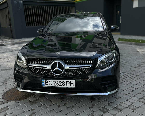 Чорний Мерседес GLC-Class Coupe, об'ємом двигуна 1.99 л та пробігом 114 тис. км за 35899 $, фото 1 на Automoto.ua