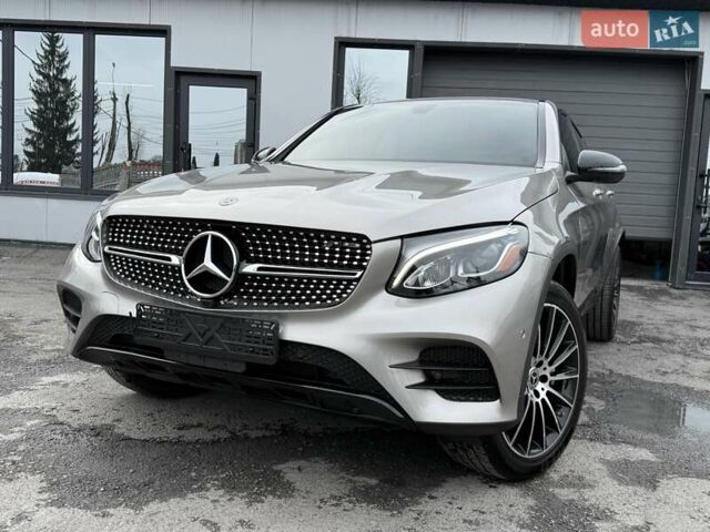 Серый Мерседес GLC-Class Coupe, объемом двигателя 1.99 л и пробегом 120 тыс. км за 35900 $, фото 1 на Automoto.ua