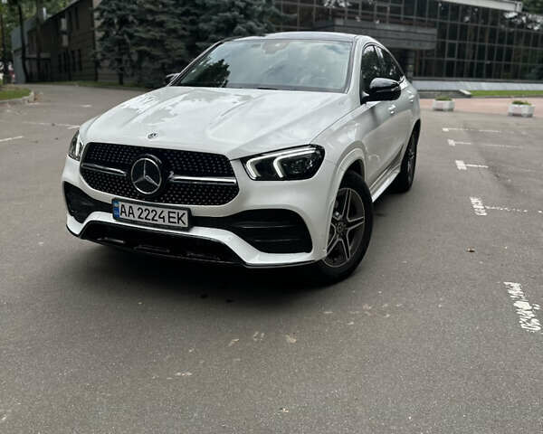 Белый Мерседес GLE-Class Coupe, объемом двигателя 2.93 л и пробегом 97 тыс. км за 76000 $, фото 1 на Automoto.ua