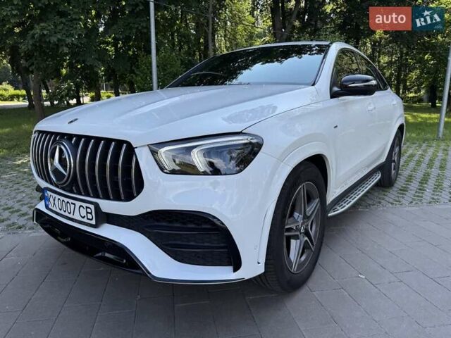 Белый Мерседес GLE-Class Coupe, объемом двигателя 3 л и пробегом 43 тыс. км за 81800 $, фото 1 на Automoto.ua