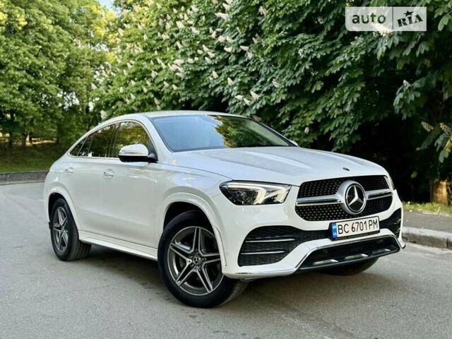 Белый Мерседес GLE-Class Coupe, объемом двигателя 1.99 л и пробегом 32 тыс. км за 89000 $, фото 1 на Automoto.ua