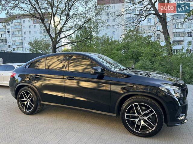 Черный Мерседес GLE-Class Coupe, объемом двигателя 3 л и пробегом 85 тыс. км за 47000 $, фото 1 на Automoto.ua