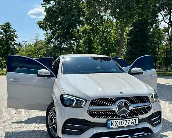 Черный Мерседес GLE-Class Coupe, объемом двигателя 2.93 л и пробегом 77 тыс. км за 71000 $, фото 1 на Automoto.ua