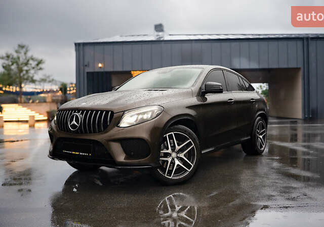 Мерседес GLE-Class Coupe 2016 у Києві на Automoto.ua Коричневий Мерседес GLE-Class Coupe, об'ємом двигуна 3 л та пробігом 200 тис. км за 36000 $, фото 1 на Automoto.ua