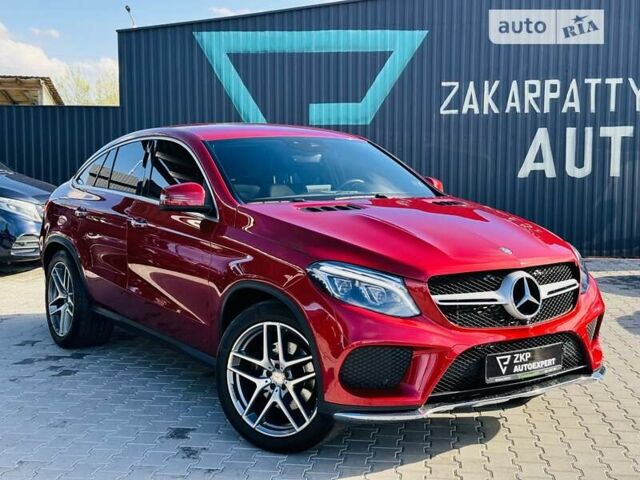 Красный Мерседес GLE-Class Coupe, объемом двигателя 2.99 л и пробегом 168 тыс. км за 38500 $, фото 1 на Automoto.ua