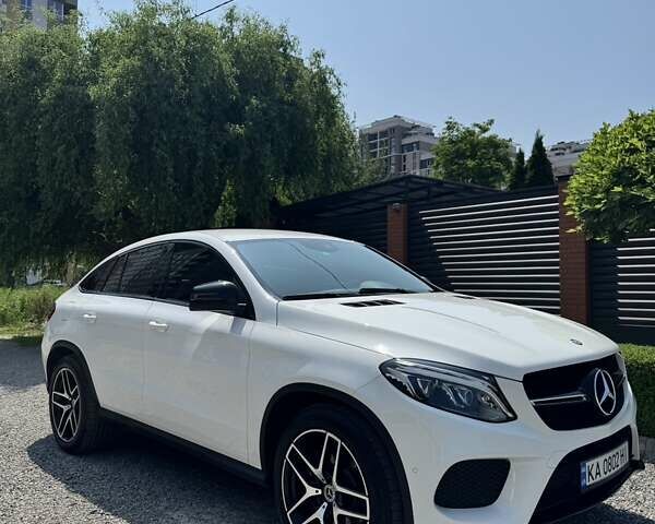Мерседес GLE-Class Coupe, объемом двигателя 2.99 л и пробегом 120 тыс. км за 45999 $, фото 1 на Automoto.ua